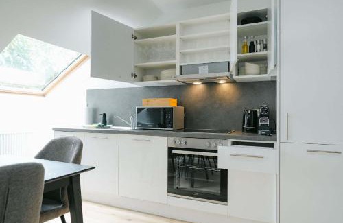 Mariahilf Apartment | Modern 3BR perfect for 4-6 metro close to Naschmarkt