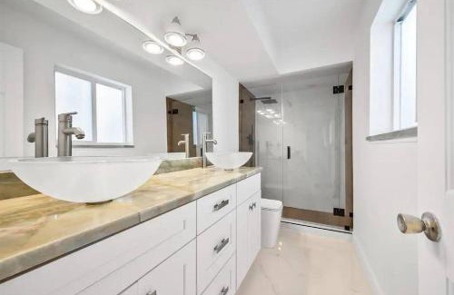 Pembroke Pines House | Modern, 4B&3B with Pool and Lake