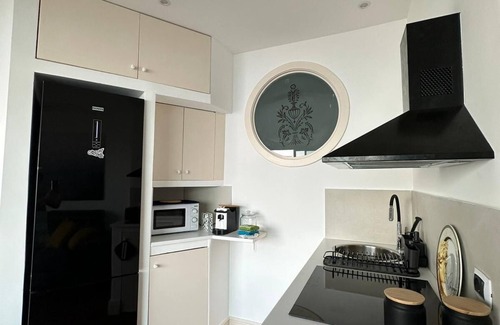 Picanello-Ognina-Barriera-Canalicchio Apartment | Modern and bright apartment located on the Catania waterfront.