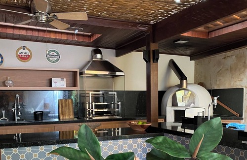 Arraial d'Ajuda House | Modern and comfortable beach house with gourmet space 50 m from the beach