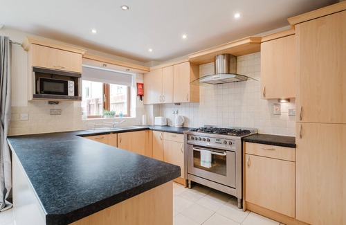 Milton Keynes House | Modern and comfortable 3 bedroom house