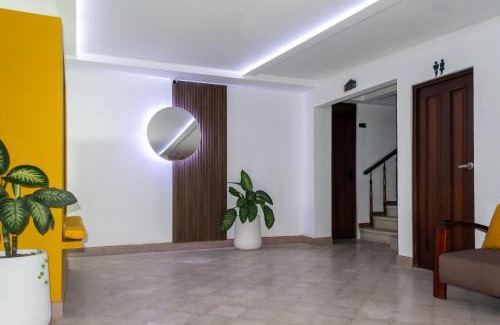 Zona 7 Apartment | Modern and Relaxing Near CC Miraflores and Forum Majadas H2