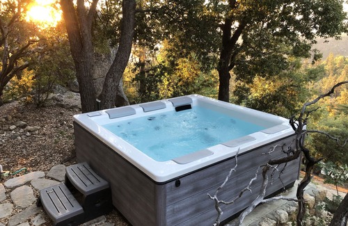 Pine Cove Cabin | Modern and rustic cabin in a beautiful secluded setting