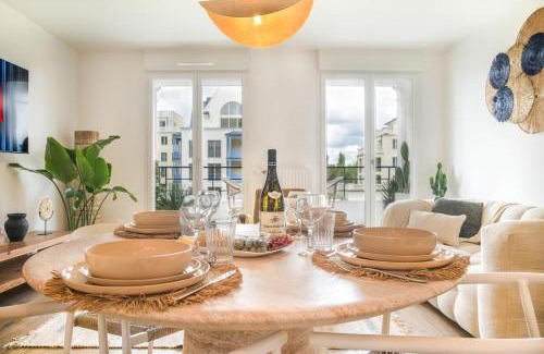 Cormeilles-en-Parisis Apartment | Modern Apartment with River View, Near Paris
