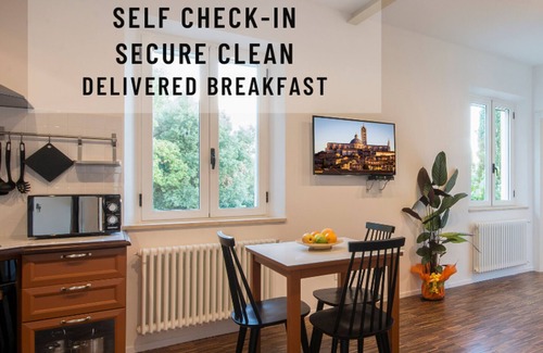 Siena Apartment | Modern Apartment 2km From City Centre out of No traffic Area - Parking Included