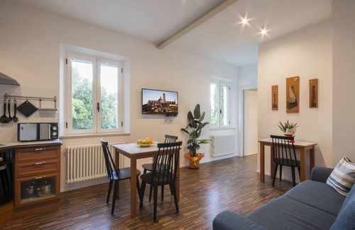 Siena Apartment | Modern Apartment 2km From City Centre out of No traffic Area - Parking Included