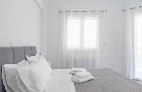 Petralona Apartment | Modern Apartment in Athens, Petralona