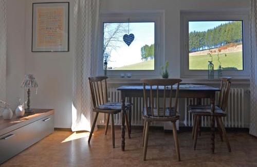 Niederberndorf Apartment | Modern Apartment in Sellinghausen with Terrace