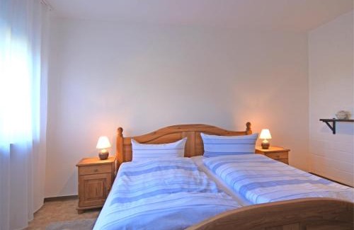 Niederberndorf Apartment | Modern Apartment in Sellinghausen with Terrace