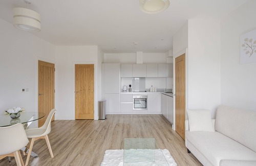 Chelmsford Apartment | Modern apartment in the City | Long stays welcome