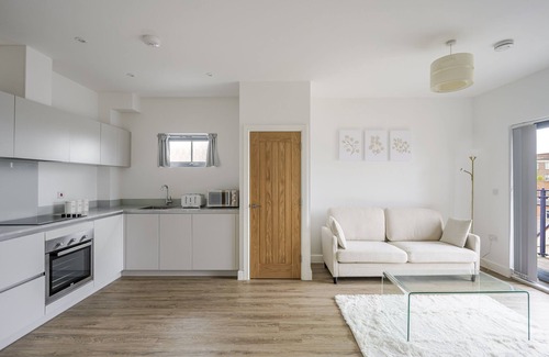 Chelmsford Apartment | Modern apartment in the City | Long stays welcome