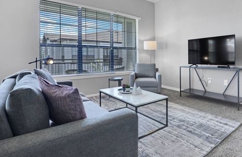 Barker Apartment | Modern Apartment in Prime Location (ID7974X11)