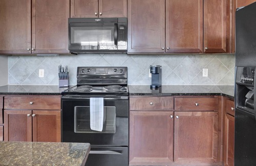 Barker Apartment | Modern Apartment in Prime Location (ID7974X11)