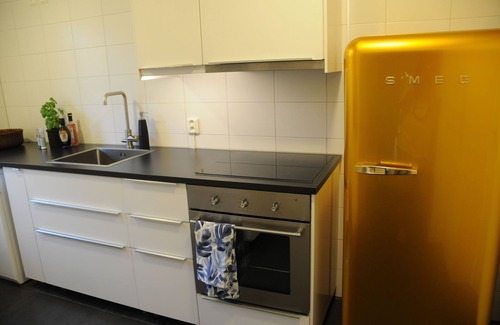 Asa Apartment | Modern apartment, near ocean, beamer, high-speed internet & electric car charger