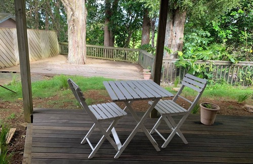 Whangarei Apartment | Modern apartment nestled next to native bush close to hospital and town