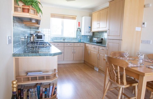 Newquay Apartment | Modern Apartment with Breathtaking Views of Fistral Beach, Newquay
