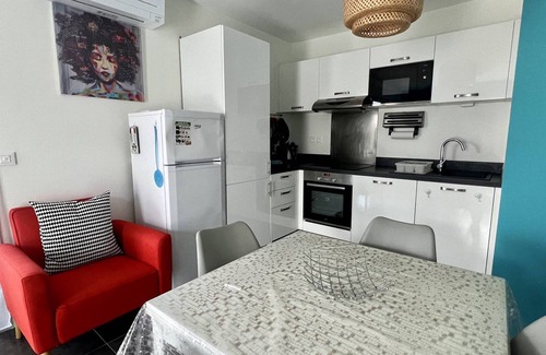 Itxassou Apartment | Modern Apartment with Balcony, Parking, and Internet in Itxassou