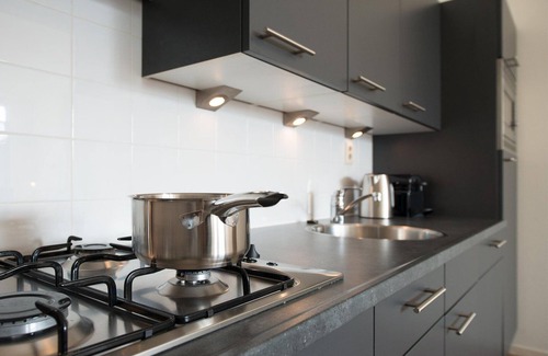 Vissershaven Apartment | Modern Apartment with seaside view