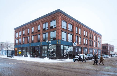 Duluth Apartment | Modern Apt w/Gym, Elevator, Coffee Shop | 221