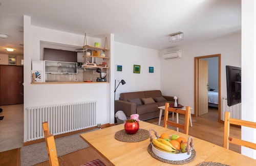 Bacvice Apartment | Modern apt with terrace 4 min walk to the beach