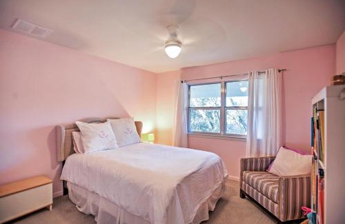 Barton Hills House | Modern Austin Home with Yard about 1 Mi from ACL!