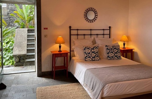 Pico Apartment | Modern Azorean Apartment with Ocean View