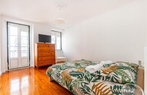 Encarnacao Hostel | Modern Bairro Alto Rooms