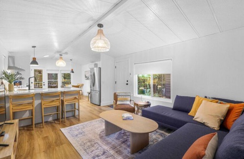 Dunsmuir Cabin | Modern Cabin (Aspen)