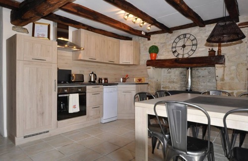 Nere Cottage | Modern Charentais gîtes, heated pool, free wifi. Kids can be kids & adults relax