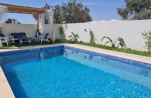 Mezraia Villa | Modern Charming Villa with Pool in Mezraya, Perfect Family Escape!