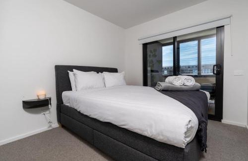 Dickson Apartment | Modern City Living - 1BR Apt in Vibrant Dickson - Hosted by CanStay