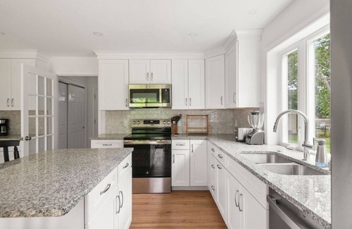 Willard House | Modern Coastal Retreat on Cottage Road