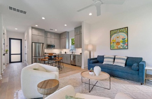 Austin Apartment | Modern Comfort Near It All | 2BR/2.5BA | Sleeps 6