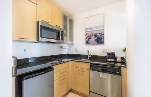 East Fort Lauderdale Apartment | Modern Condo by the Beach, Water Taxi Stop, Prime Location!