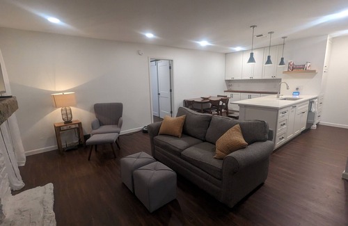 Anderson Mill Condo | Modern condo in NW Austin, minutes from children hospitals, close to the Domain.