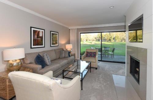 Napa House | Modern Condo with Golf Views at Silverado