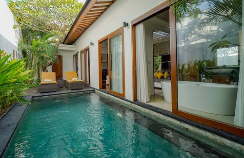 Sunset Road Villa | Modern Contemporary 1BR Villa, Kuta! 4Min Drive To The Beach! W/Private Pool!