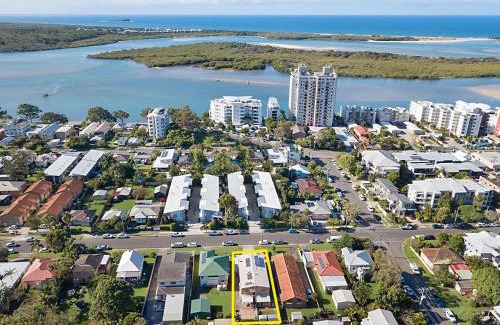 Maroochydore Apartment | Modern & Convenient Apartment