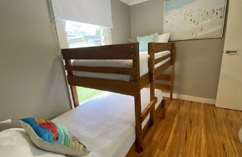 Umina Beach House | Modern Cottage with Heated Pool - Walk to Beach