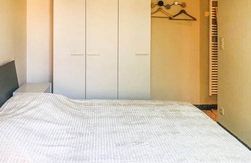 Sint-Michiels House | Modern cottage with private garden.
