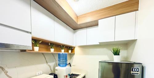 Sasa Apartment | Modern Cozy Condo with Smart Lock at Seawind