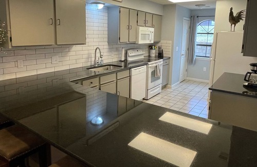Branson Condo | Modern day rustic retreat~ Foothills Condo--sleeps 8- close to all the fun!!
