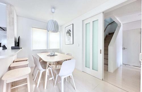 Ozu House | Modern designed property 15 mins from Kumamoto station by Restavio