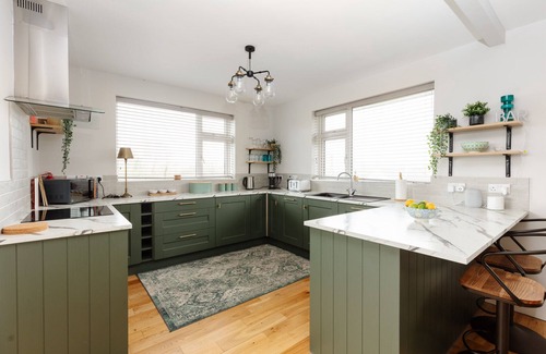 Dingle House | Modern Dingle House 1 mile outside the town in a private location