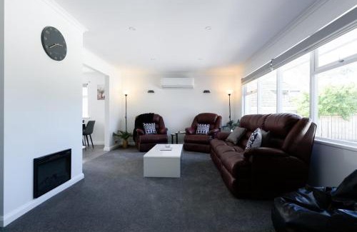 East Devonport House | Modern Ease in East Devonport