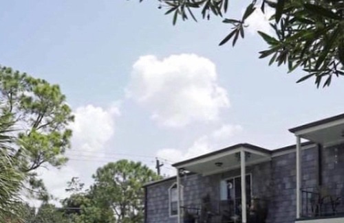 Lazybrook/Timbergrove Apartment | Modern Entire rental unit 2BR Near Downtown Cozy Pool