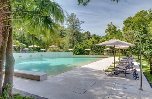 Bardolino Apartment | Modern flat in the heart of Bardolino with swimming pool and parking