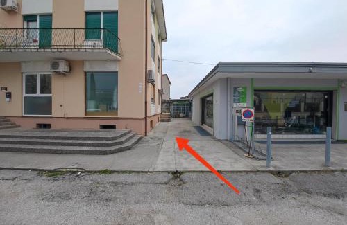 Castello d'Aviano Apartment | Modern flat per 6 Aviano AC Parking