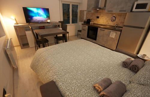 Castello d'Aviano Apartment | Modern flat per 6 Aviano AC Parking