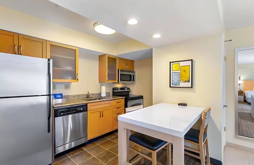 Sharonville Apartment | Modern Furnished Studio | Flexible Stays